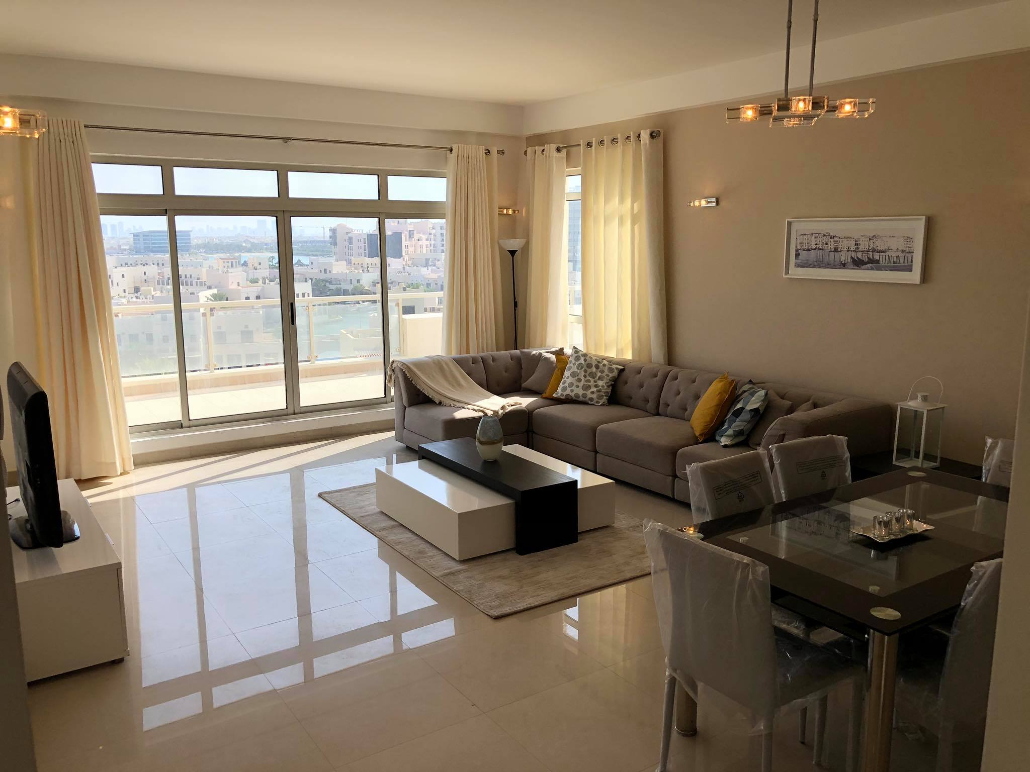 Fabulous 3 Bedrooms penthouse fully furnished all around huge balcony with sea Views