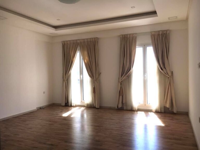 2 Bedrooms Semifurnished Apartment for Rent. (New Hidd)