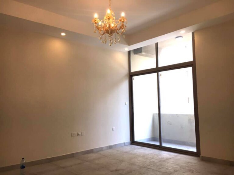 2 Bedrooms Semifurnished Spacious Apartment for Rent Inclusive Ewa. (New Hidd)