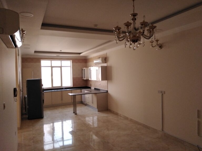2BHK | S/Furnished | Open Kitchen | Mahooz