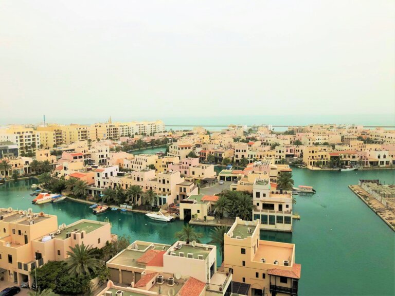 Lovely 3 Bedrooms apartment with modern furniture with Balcony