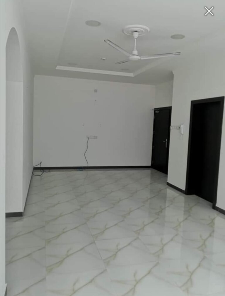 Unfurnished spacious flat for rent in new tubli near MacDonald.