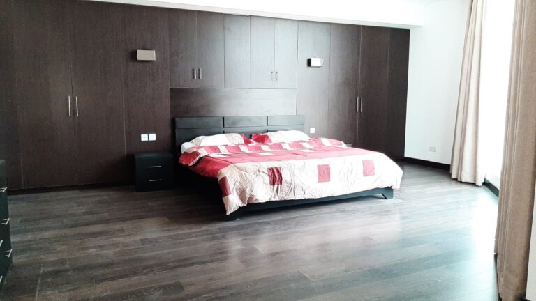 Beautiful Three bedroom fully furnished apartment. (Seef)