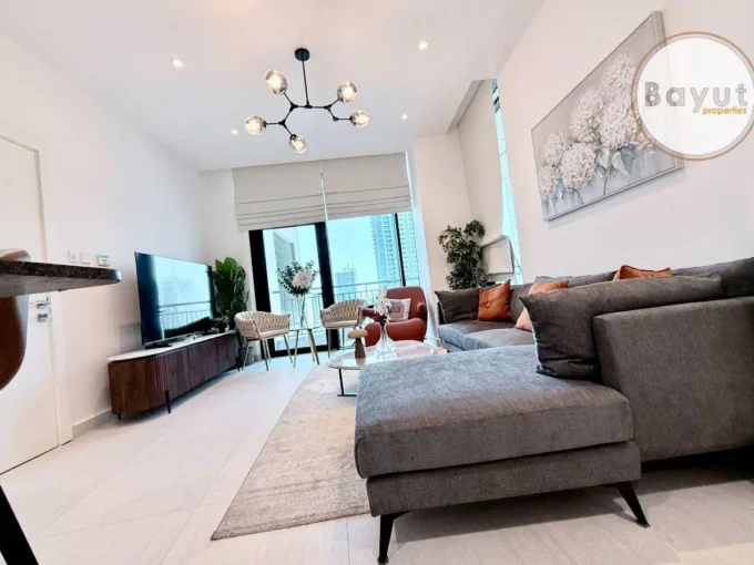 Contemporary | Paddle Court | Huge Swimming Pool