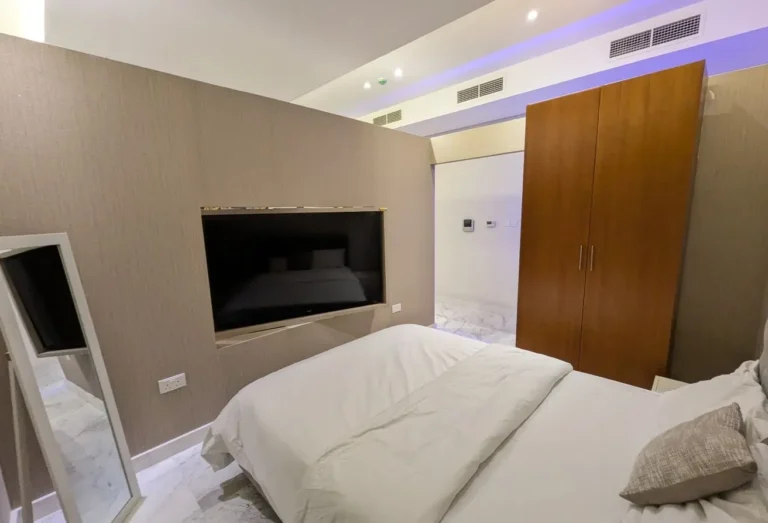 Fully Furnished Apartment in Janabiya