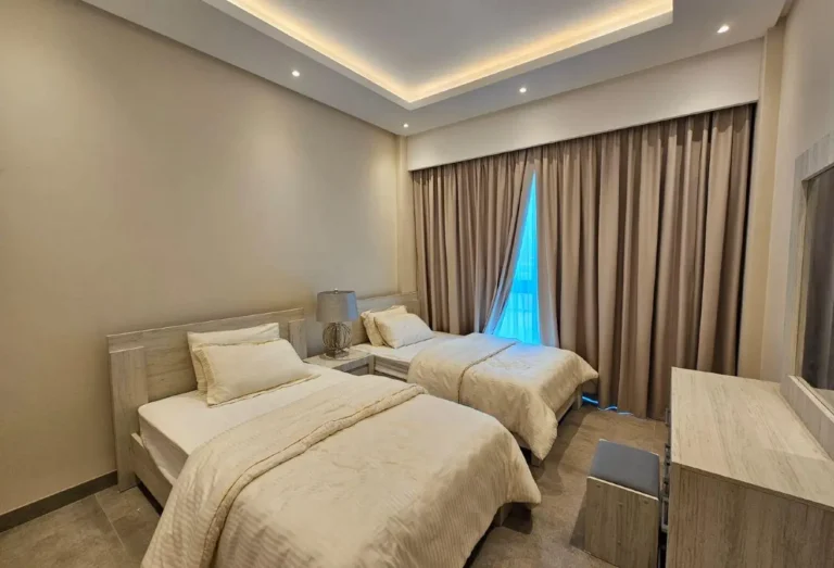 Luxury Fully Furnished 2 BHK Apartment For Rent in Saar