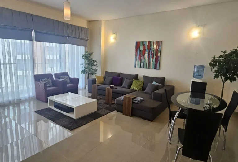 Luxury Fully Furnished 2 BHK Apartment For Rent in Amwaj Island