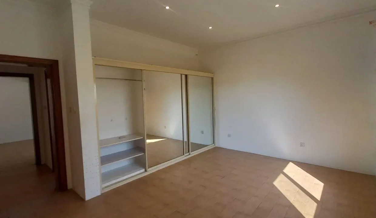 51799702 - Property Image 15