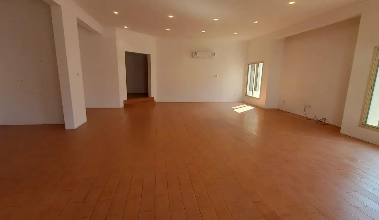 51799702 - Property Image 4