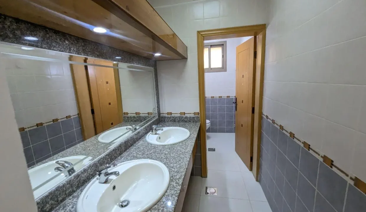 52648911 - Property Image 9