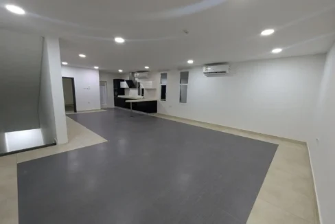 52726705 - Property Image 5