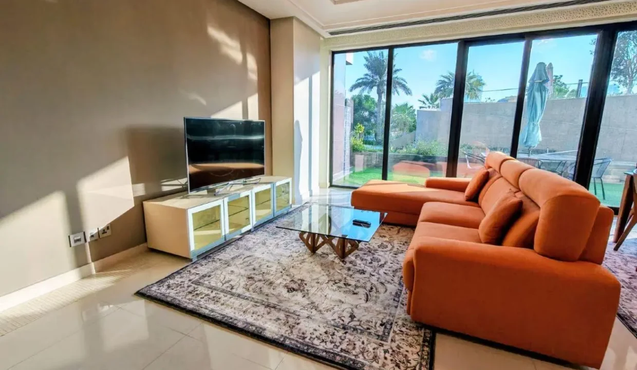 55716095 - Property Image 2