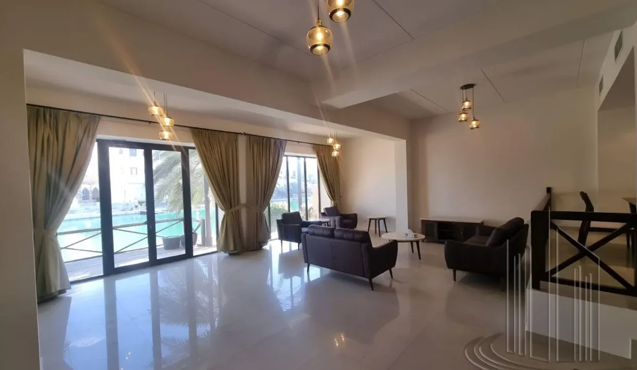 56580019 - Property Image 2
