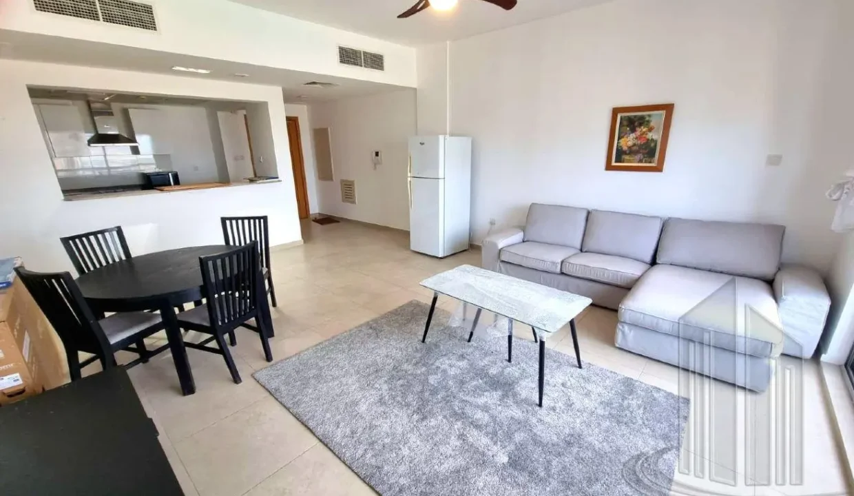 56890219 - Property Image 2
