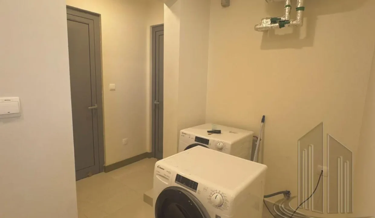 57294582 - Property Image 11