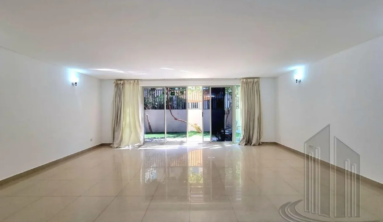 57551594 - Property Image 2