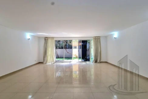 57551594 - Property Image 2
