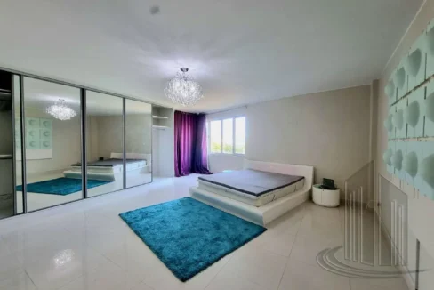 58263255 - Property Image 10