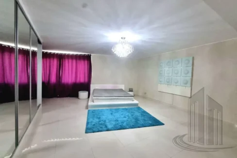 58263255 - Property Image 11