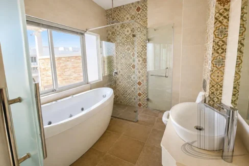 58293759 - Property Image 10