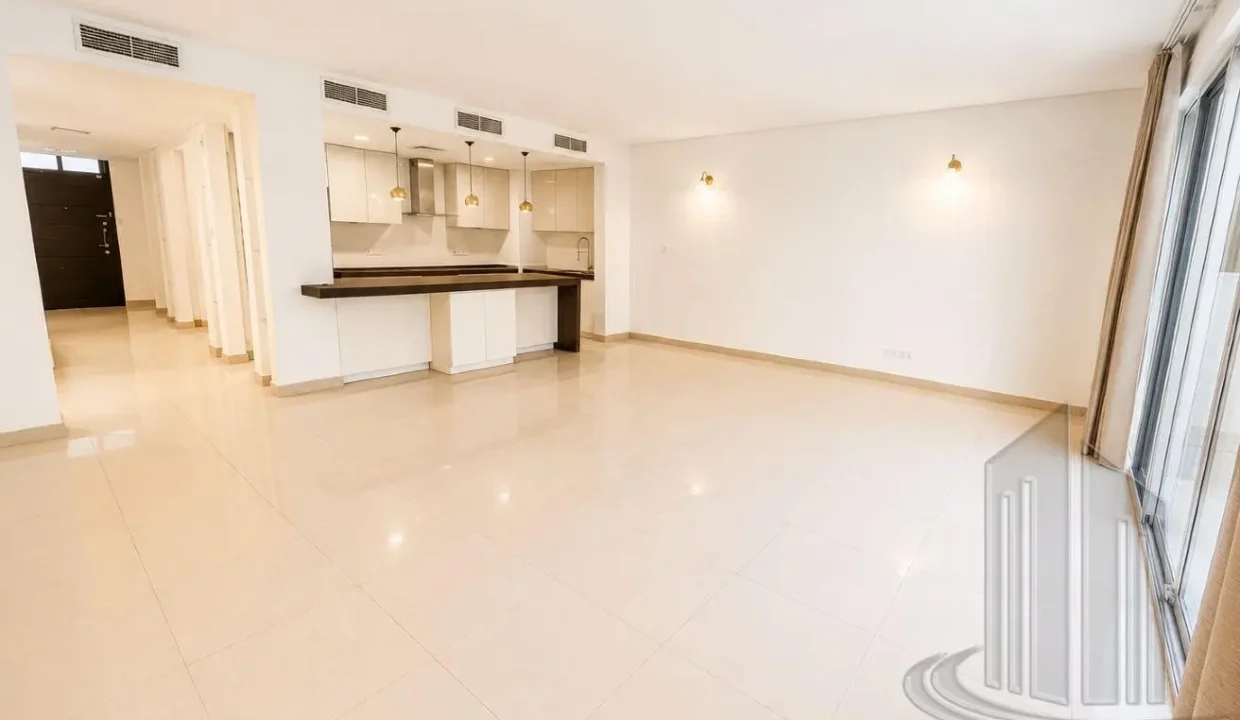 58293759 - Property Image 3