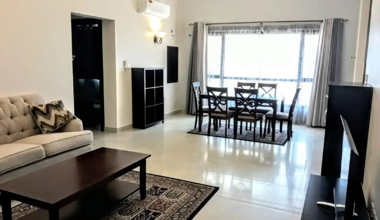 982637 - Property Image 1