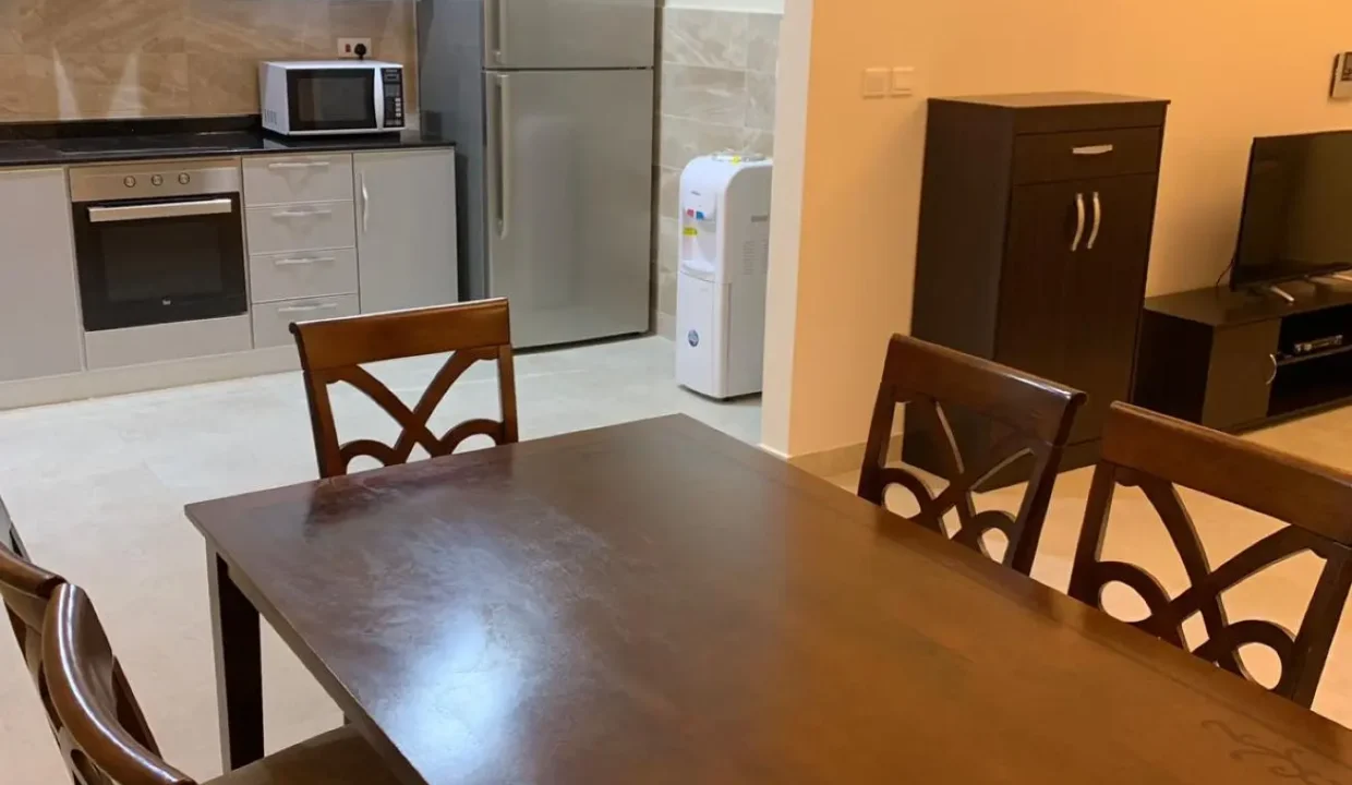 982637 - Property Image 3