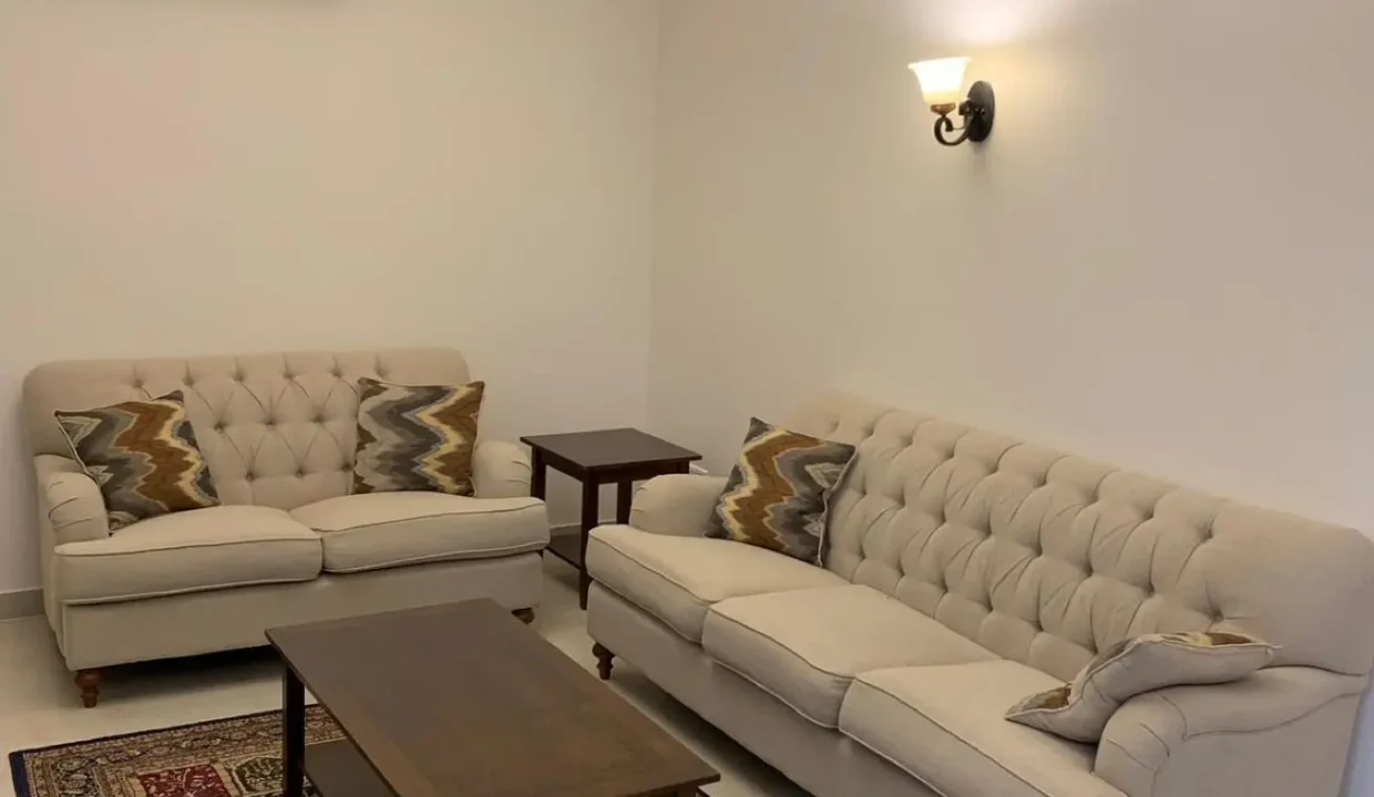 982637 - Property Image 5