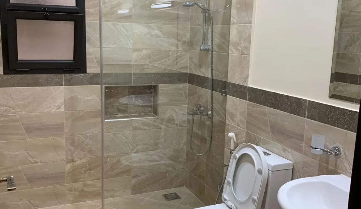 982637 - Property Image 8
